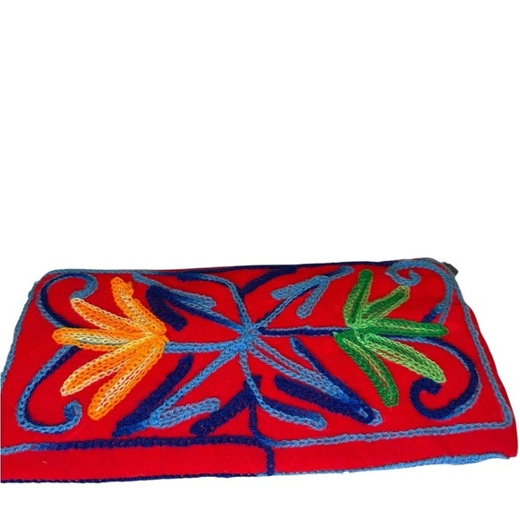 Colorful Embroidered Cosmetic Bag - Picture 2 of 4